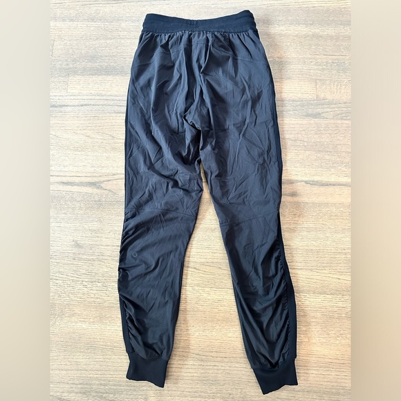 Lululemon Beyond The Studio Jogger-Black-Size 4 - Picture 8 of 14